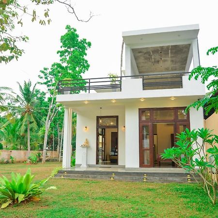 Yehen'S Villa Unawatuna Esterno foto