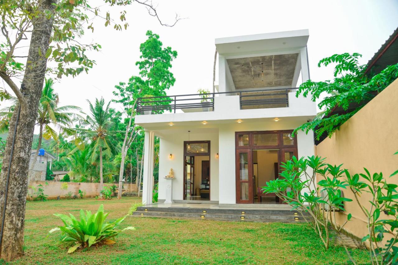 Yehen'S Villa Unawatuna Esterno foto