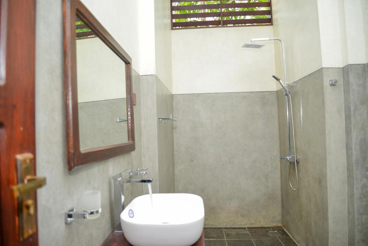 Yehen'S Villa Unawatuna Esterno foto