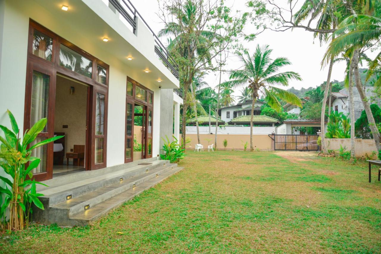 Yehen'S Villa Unawatuna Esterno foto